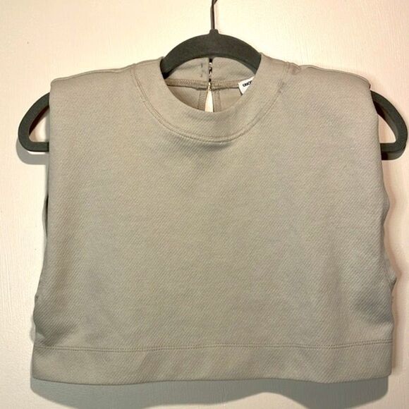 ASOS Edition- Grey Boxy Crop Top w/Exaggerated Shoulders Deep Side Cuts- Size 0 - Picture 1 of 9